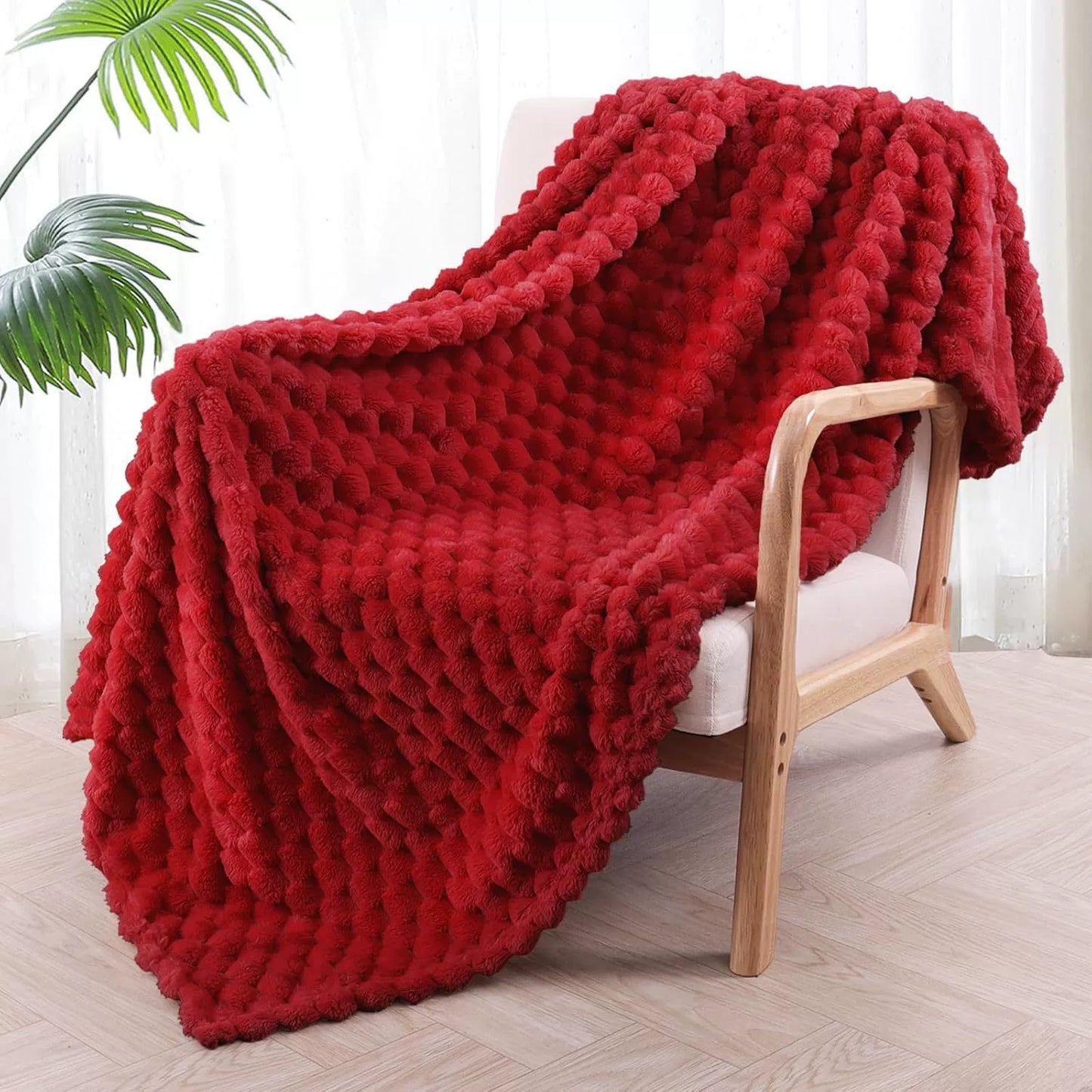 Modern Textured Fleece Throw Blanket With Bubble Design