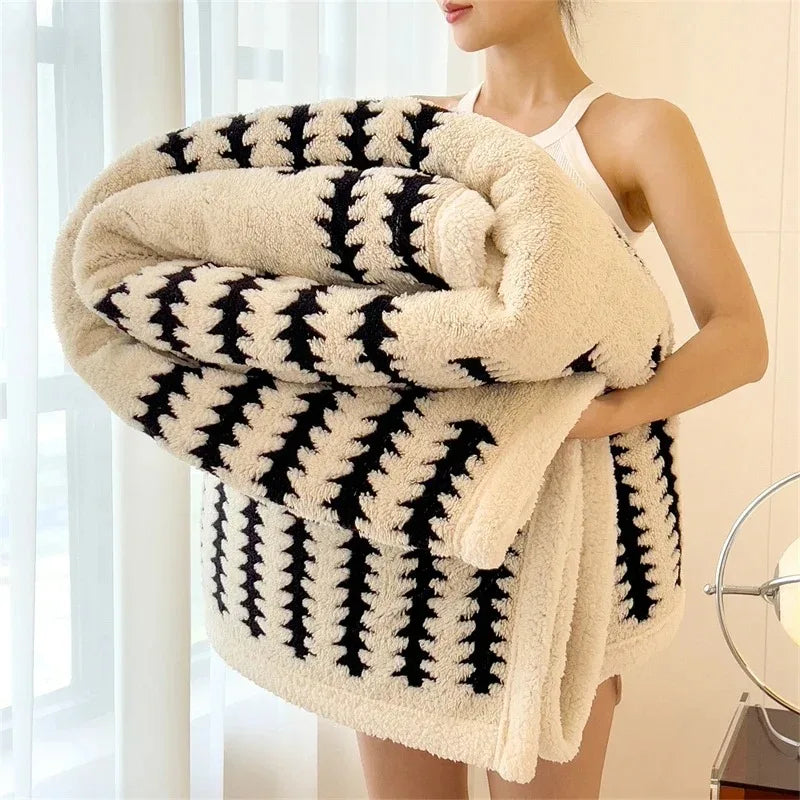 Flannel Blanket With Plush Sherpa Fleece