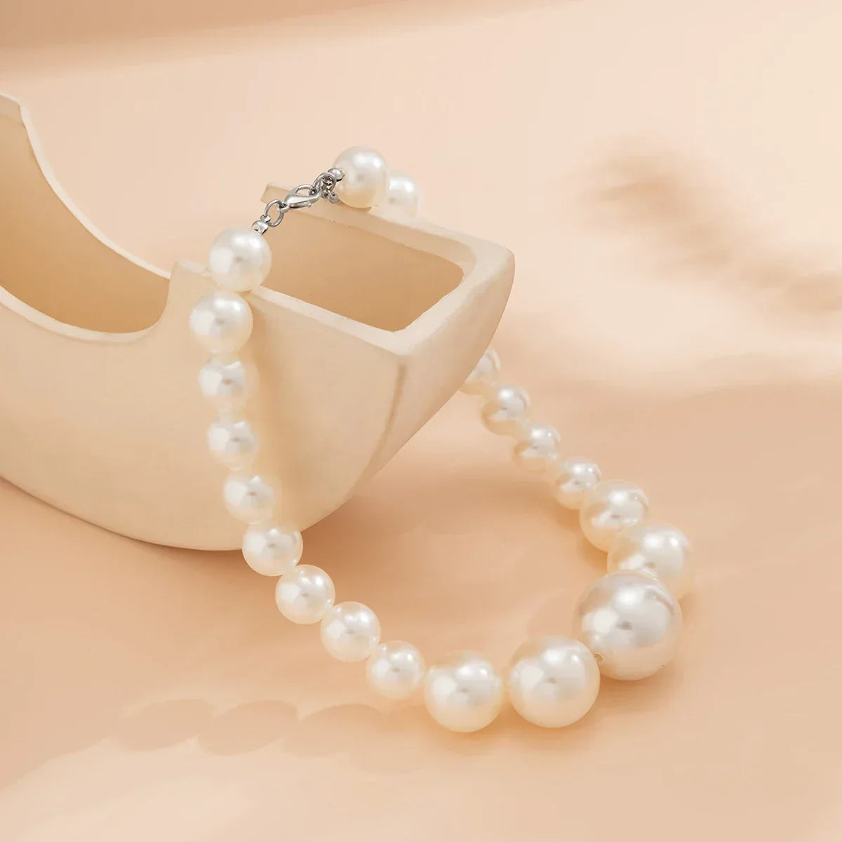 Selene Pearl Choker Set | Oversized Graduated Pearl Necklace